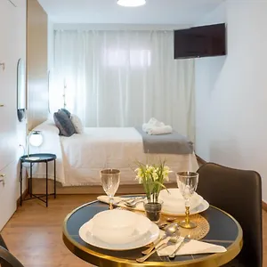 https://pizarro-apartment-malaga.1costadelsol.com
